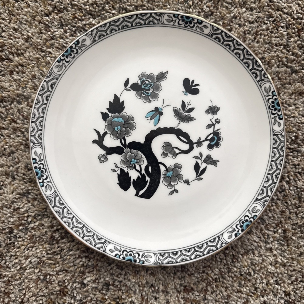 Tuscan Fine English Bone China 8.25" Plate England Black White Gray Teal Gold